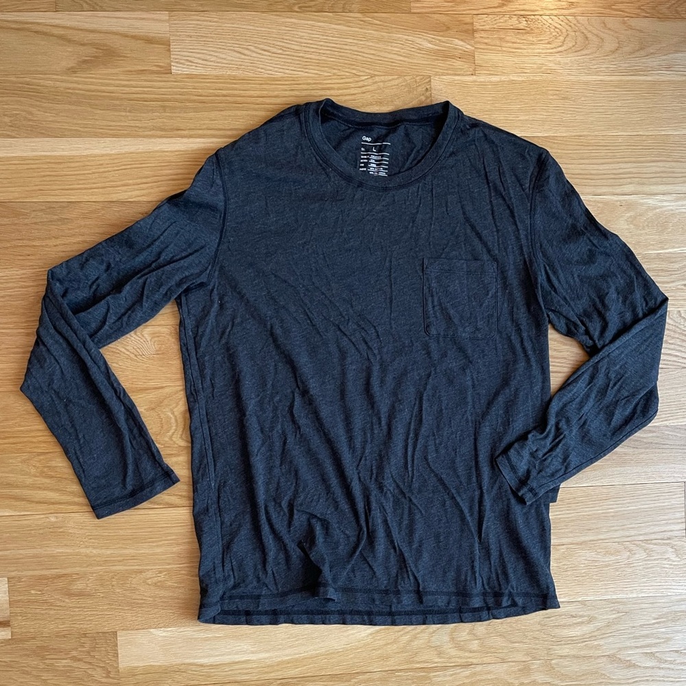 Gap Long Sleeve Pocket Tee - lightweight
